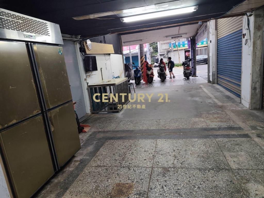 捷運金龍路黃昏市場邊間黃金店面