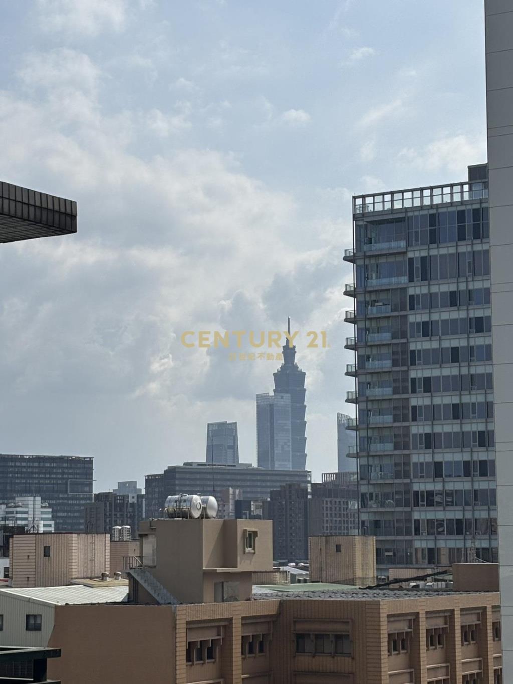 I-COME三面採光河景時尚美妝宅