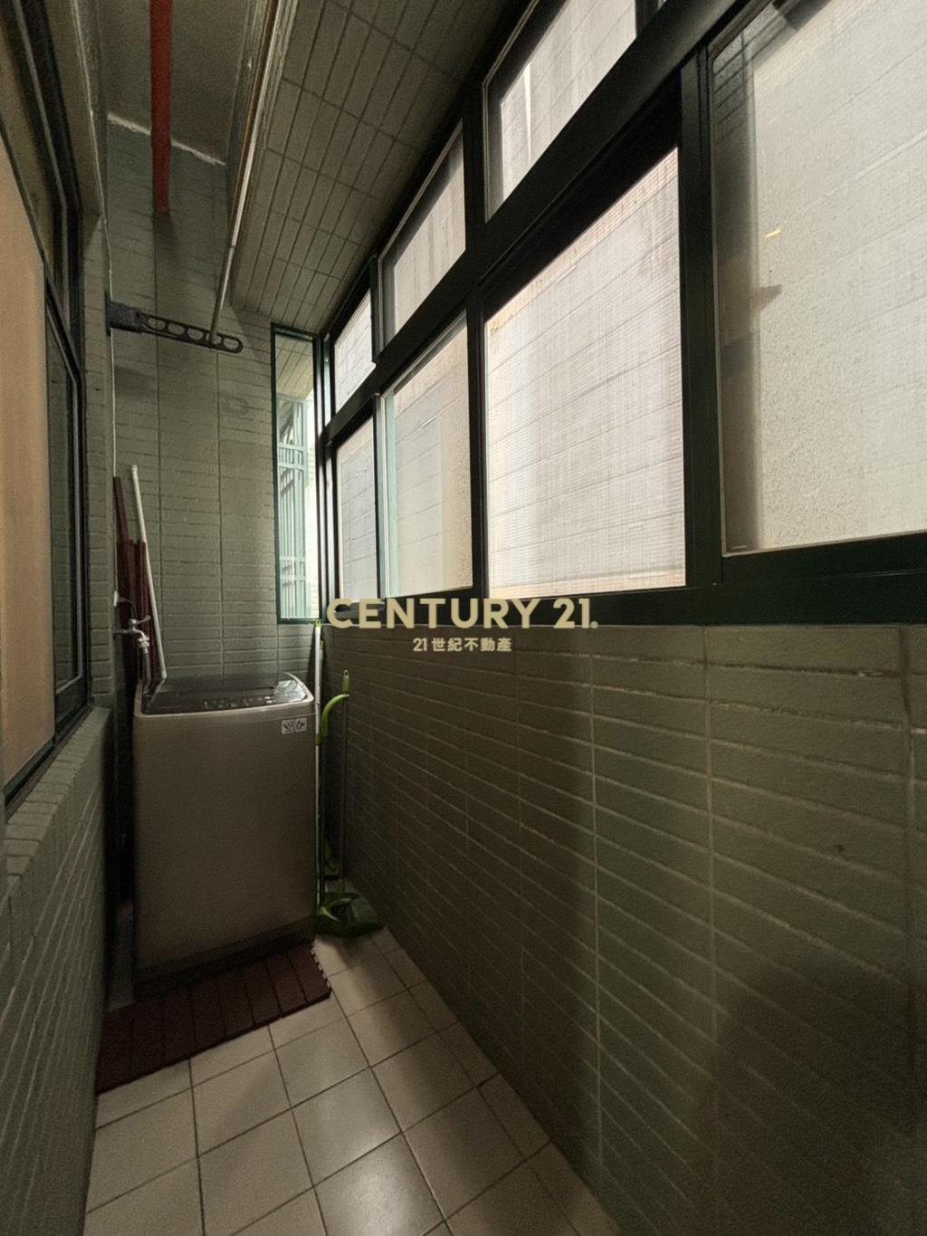 I-COME三面採光河景時尚美妝宅