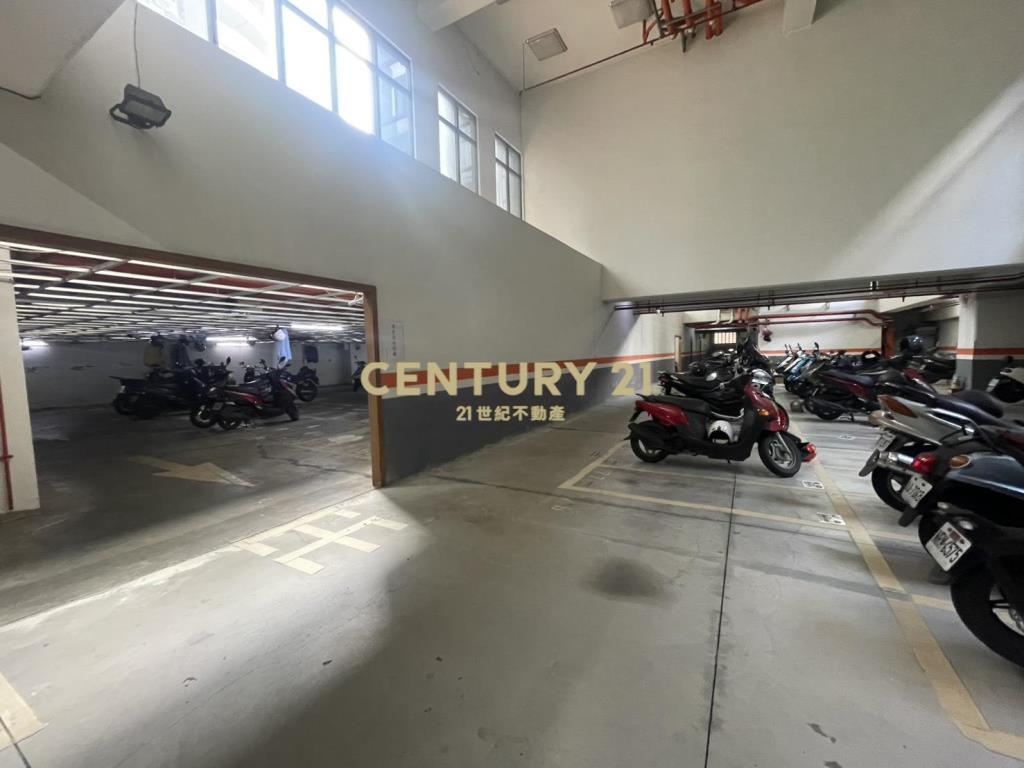 I-COME三面採光河景時尚美妝宅