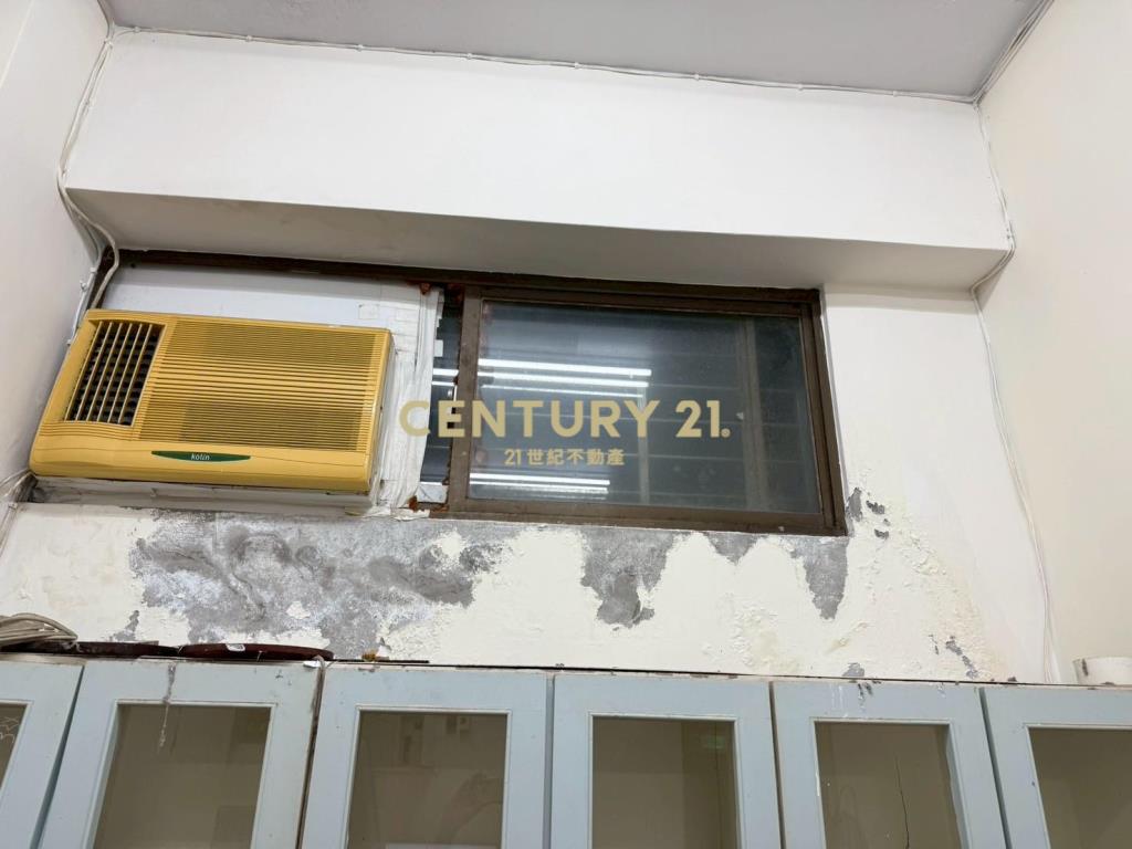 內湖站金店面