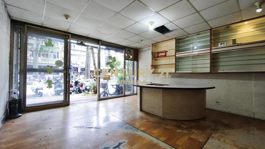 民生東路上民生社區黃金一樓店面