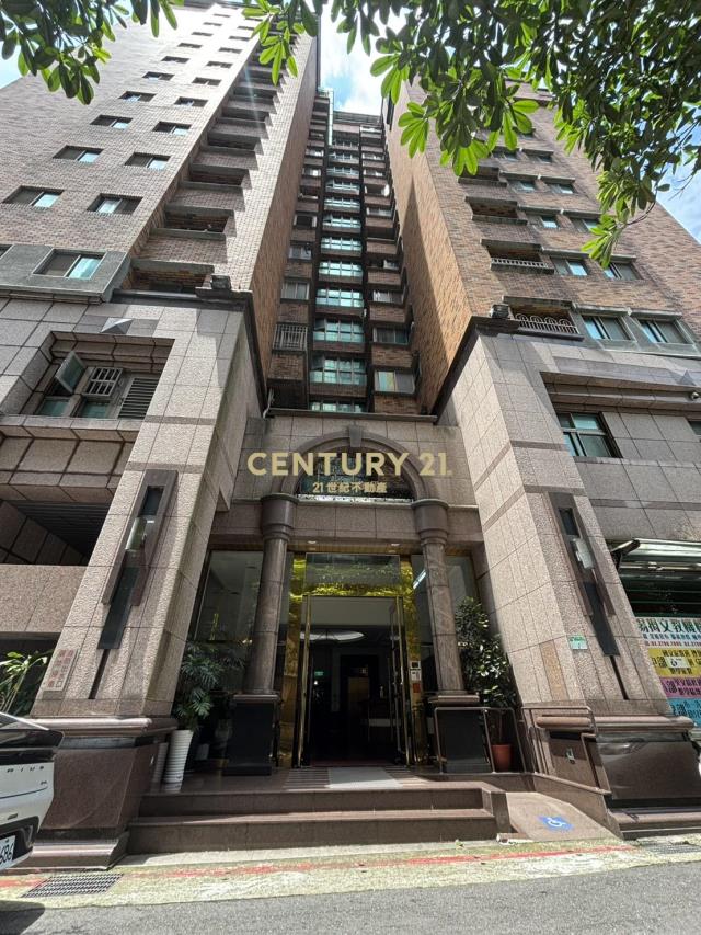 德安御璽正內湖街挑高黃金店面