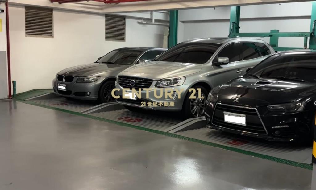 五期美樹邊間美三房車位
