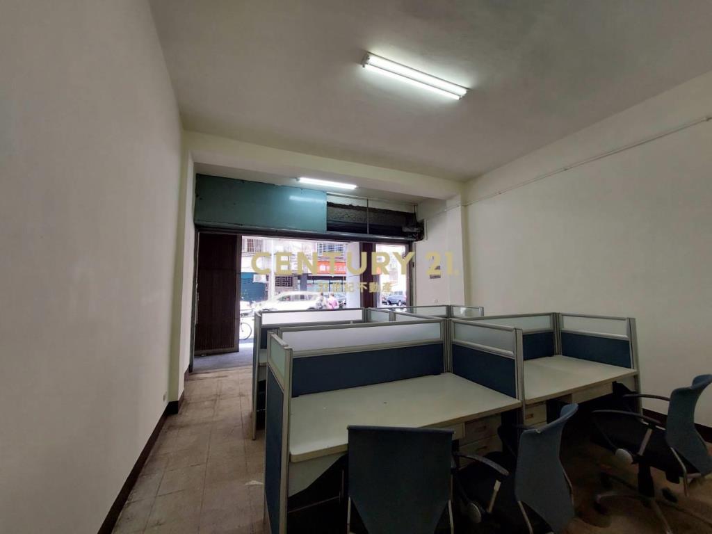 港華街近737巷港墘路店面