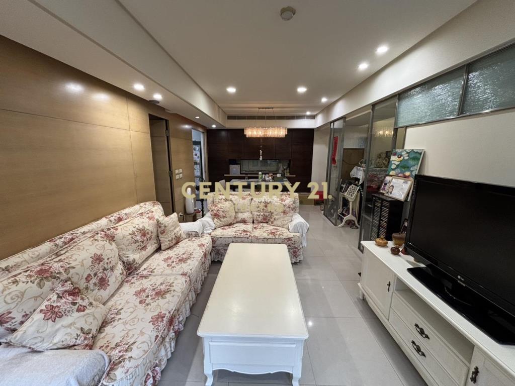 點石天湖綠景電梯三房