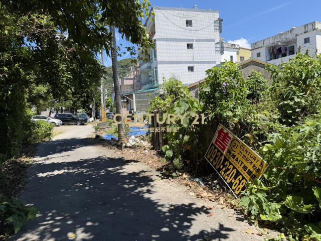 宜蘭頭城鎮人文國中小旁建地