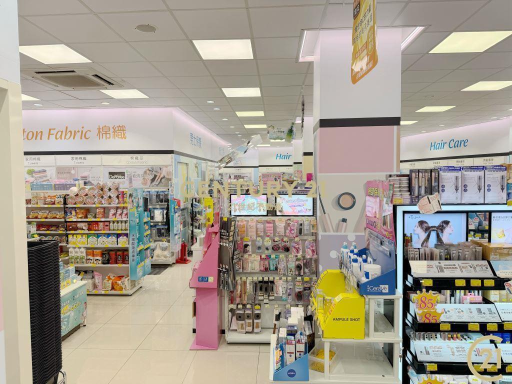 延吉街醒目三角窗旺店