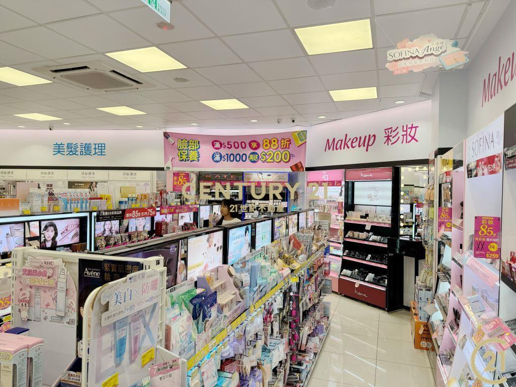 延吉街醒目三角窗旺店