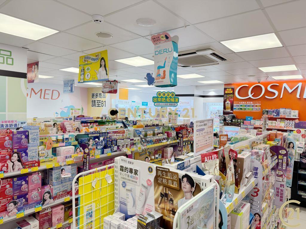 延吉街醒目三角窗旺店