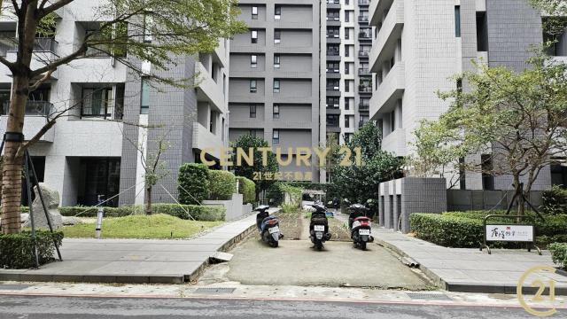 新莊頭前重劃區住二用地