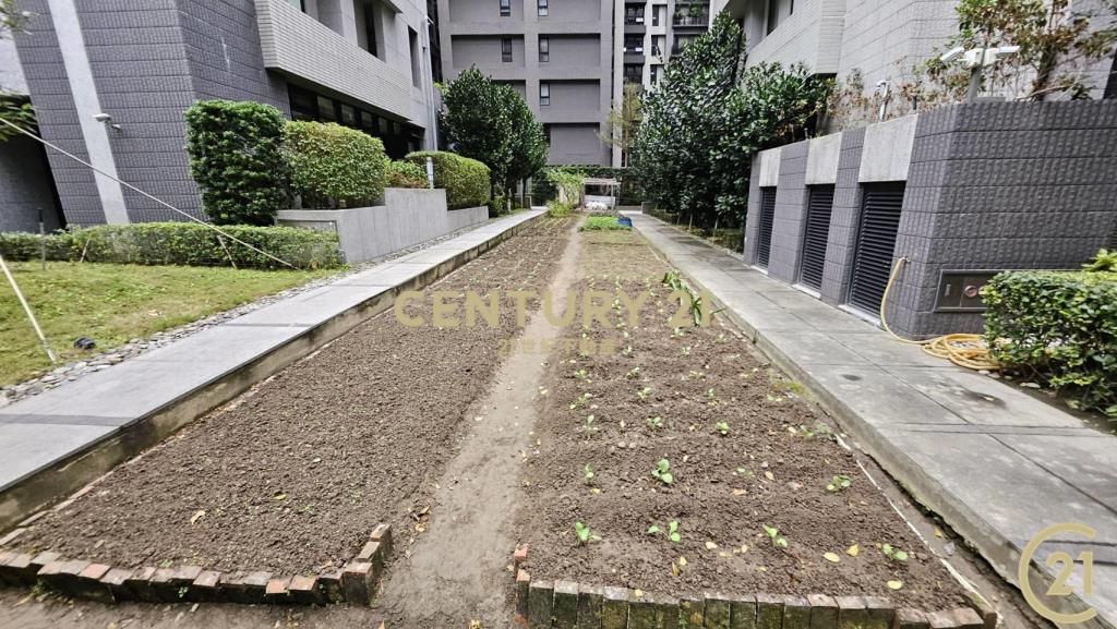 新莊頭前重劃區住二用地