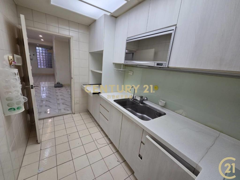 萬芳醫院站一樓前庭3房裝潢美房