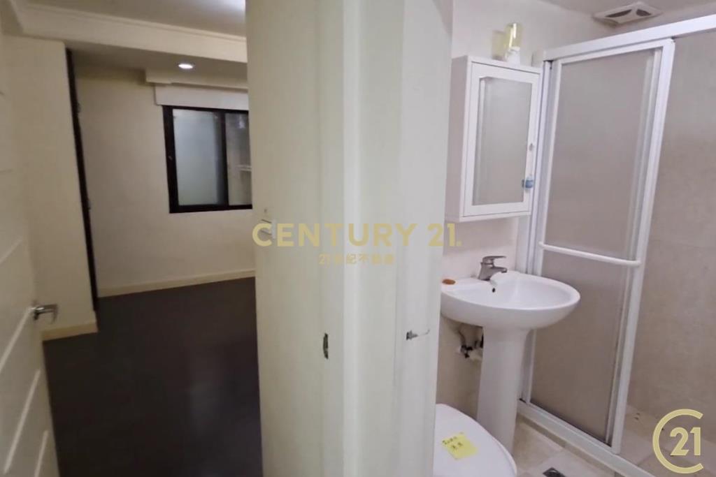 萬芳醫院站一樓前庭3房裝潢美房