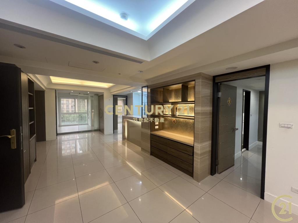 凡登豪宅高貴不貴，喜歡價可談