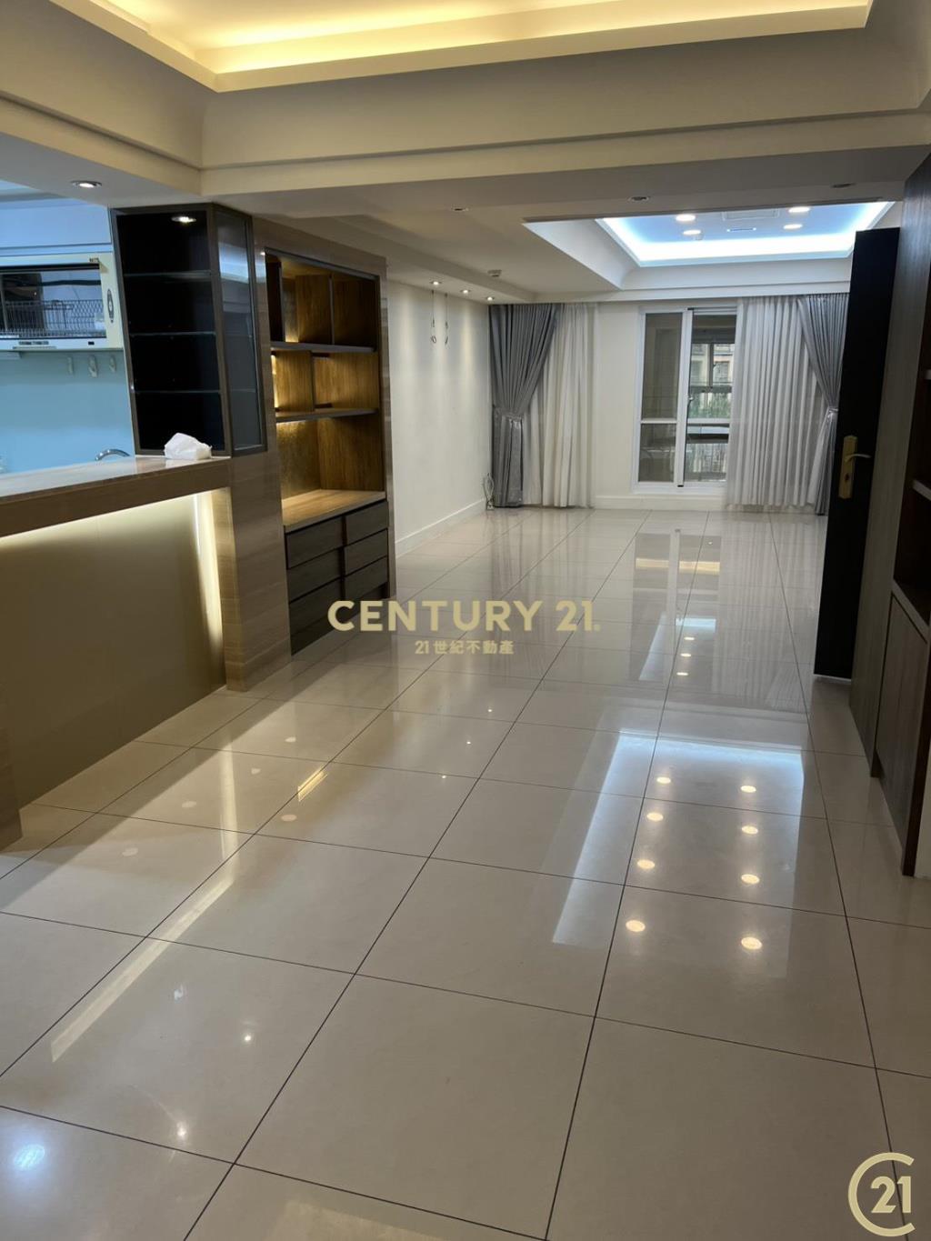 凡登豪宅高貴不貴，喜歡價可談