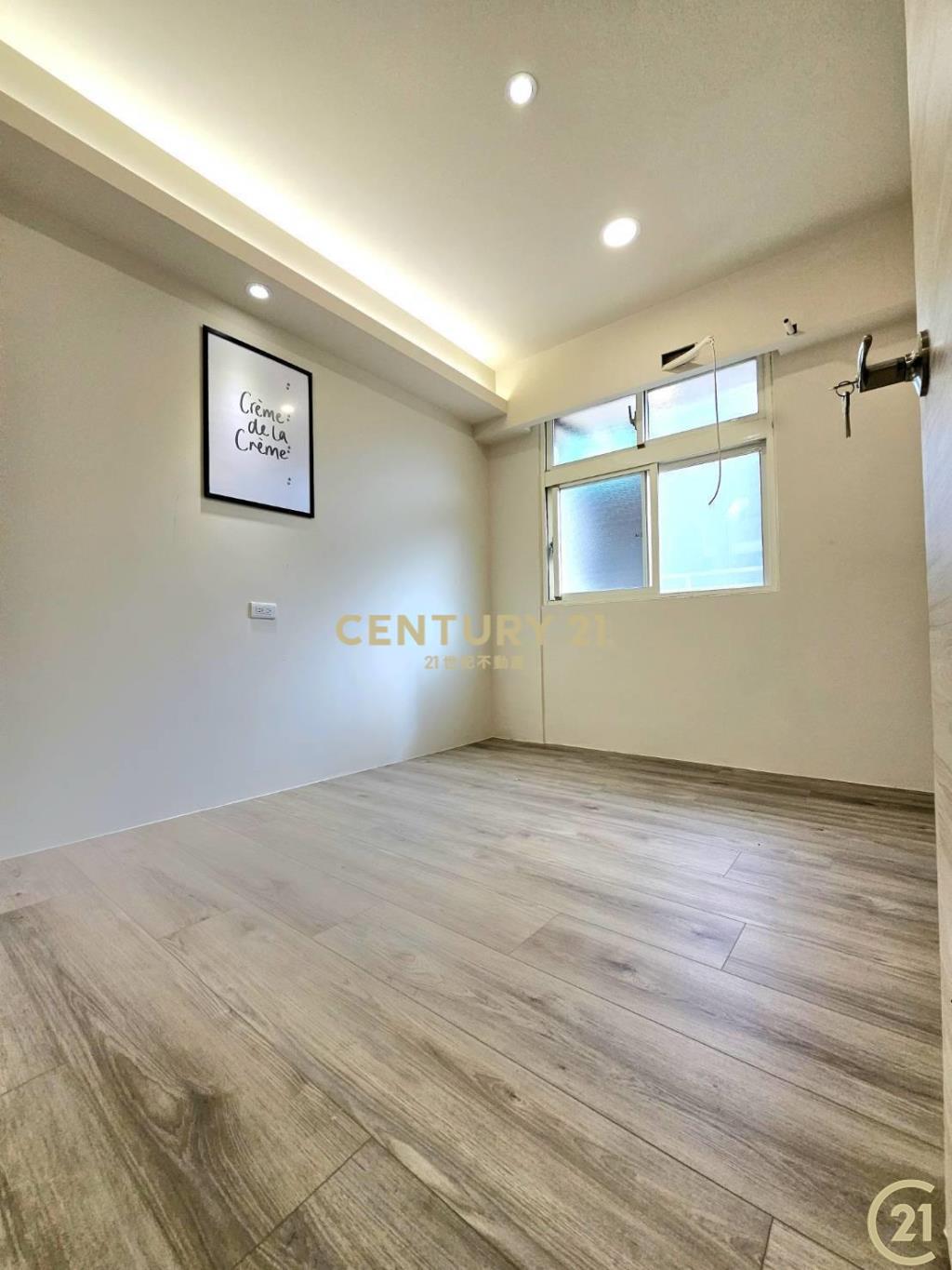 三重國小河岸裝潢優三房美宅