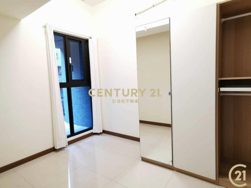 台北晶麒鋼骨制震豪宅，贈專用露台高貴奢華