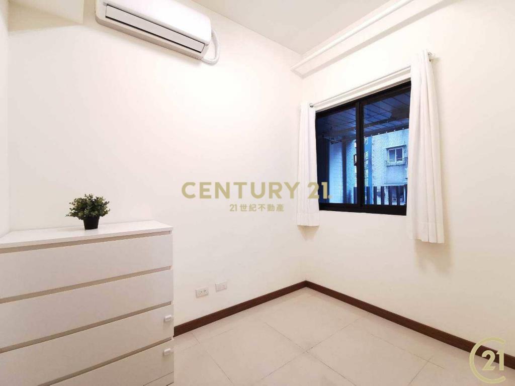 台北晶麒鋼骨制震豪宅，贈專用露台高貴奢華