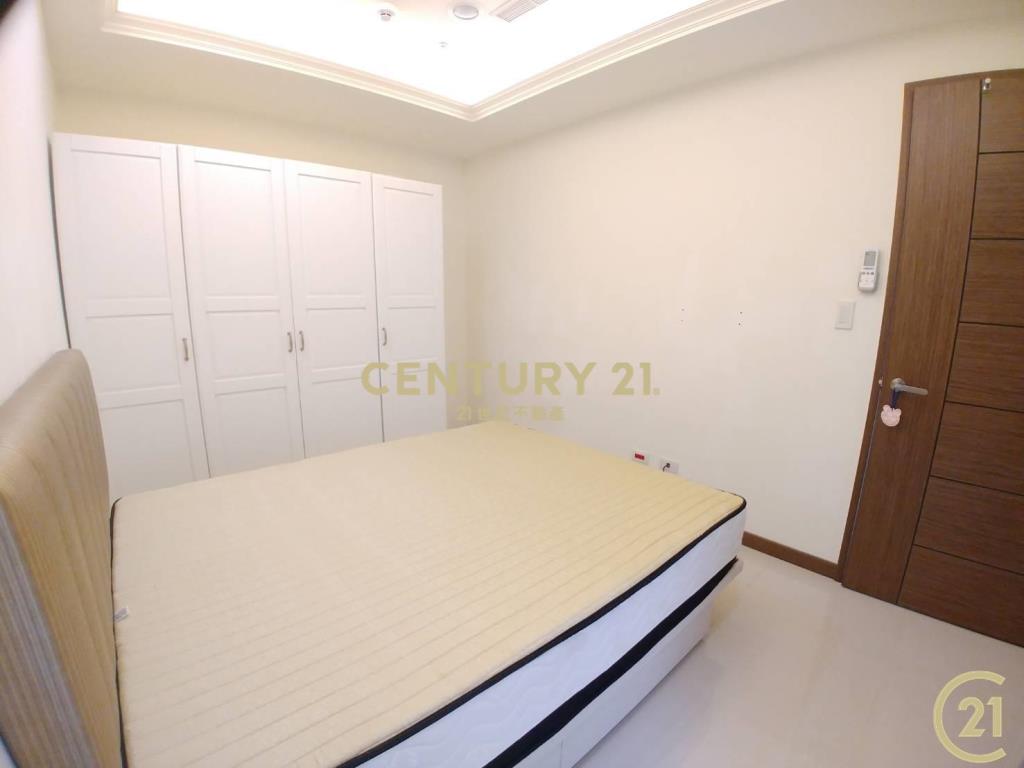 西門台北晶麒豪宅3房坡平車位5星奢華公設