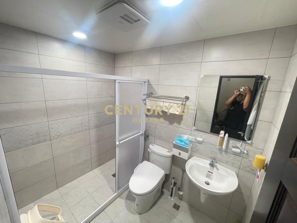 高鐵南路頂級裝潢雙車位豪宅