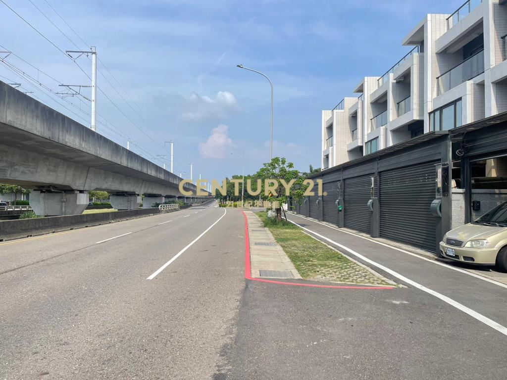 高鐵南路頂級裝潢雙車位豪宅