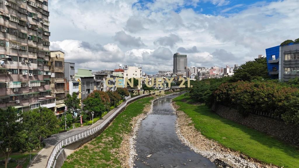 鴻築吾江4房車河岸宅