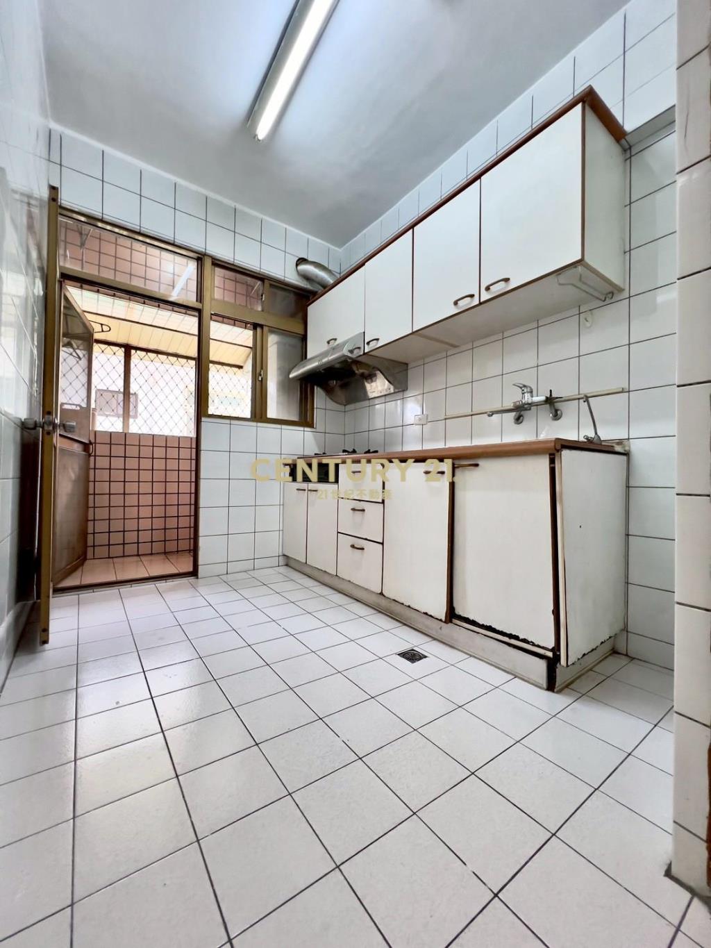 林森國小薔薇廣場電梯三房車