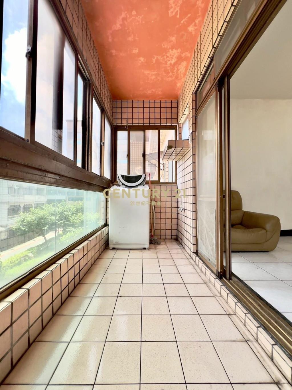 林森國小薔薇廣場電梯三房車