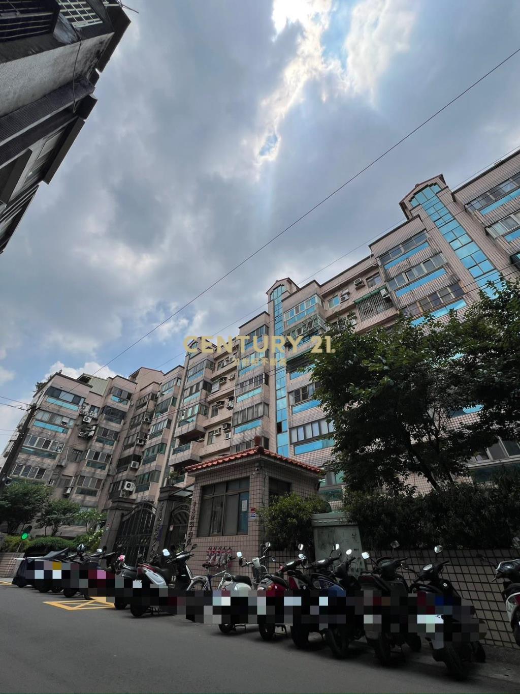 林森國小薔薇廣場電梯三房車