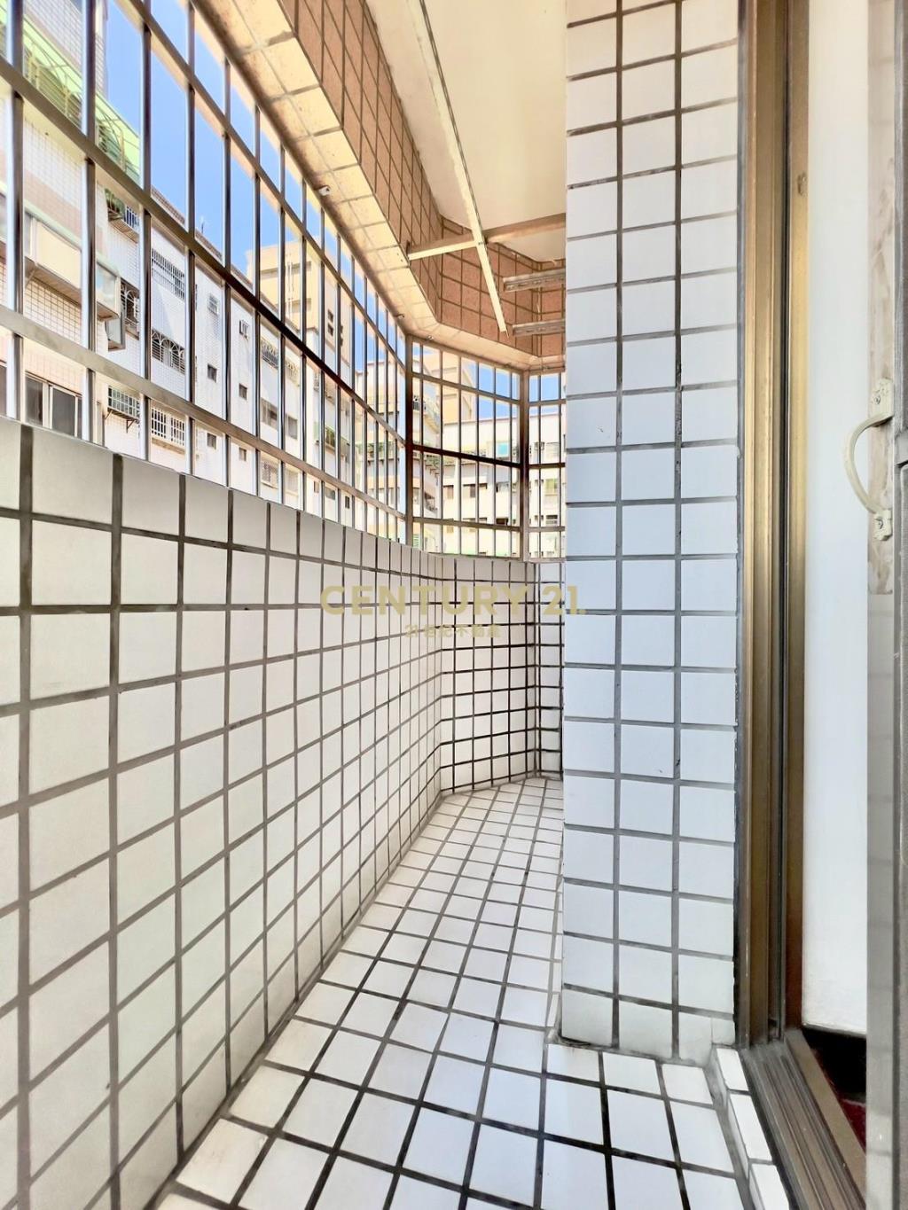 楊明國小電梯三房