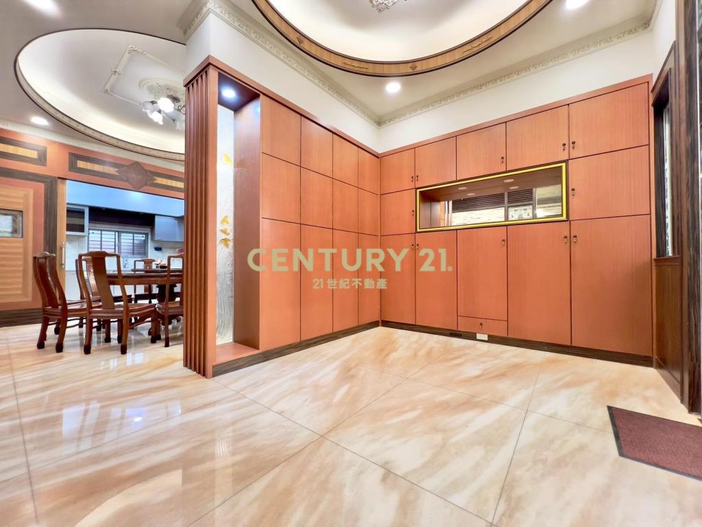 青埔國中雙車位美別墅