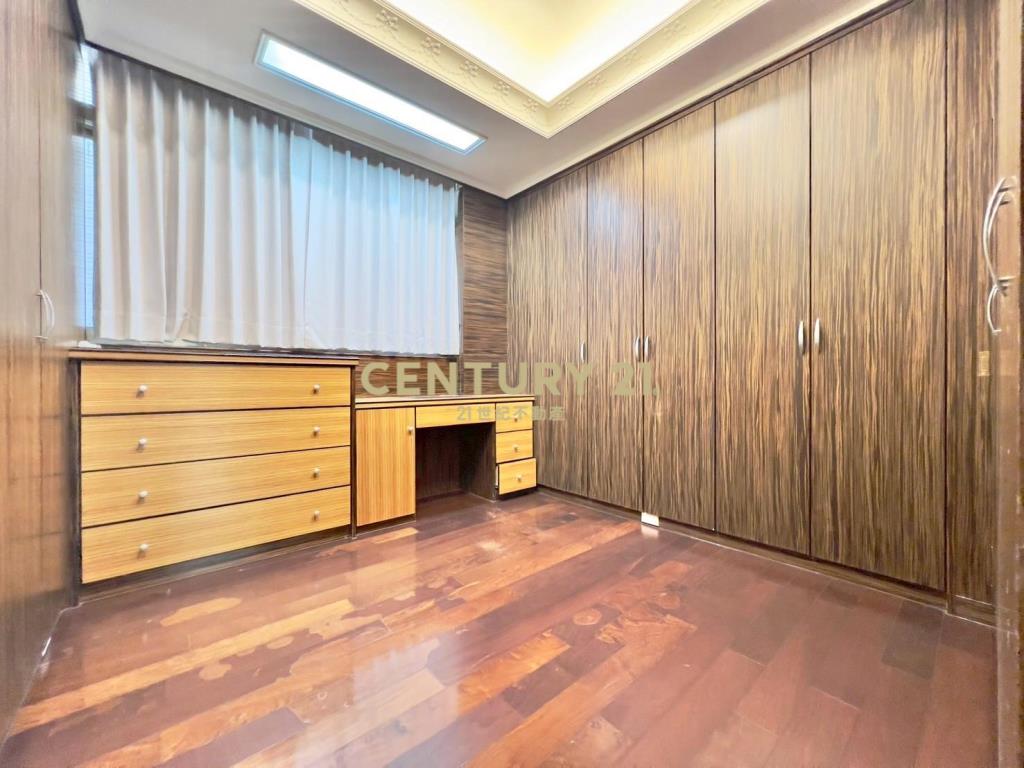 青埔國中雙車位美別墅