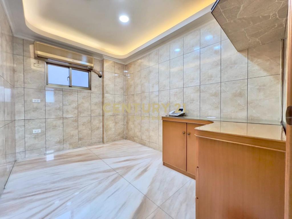 青埔國中雙車位美別墅