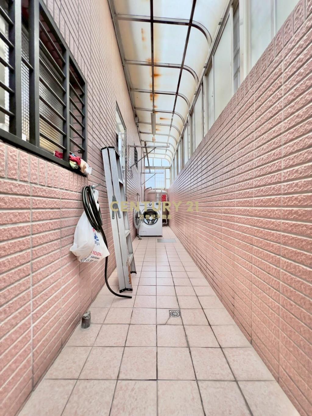 青埔國中雙車位美別墅