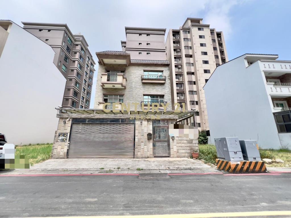 青埔國中雙車位美別墅