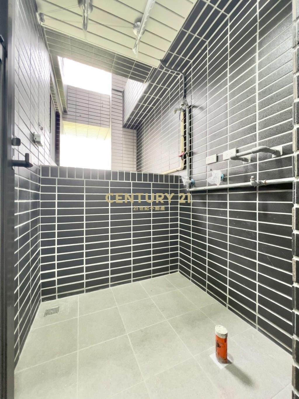 草漯重劃區景觀三房車