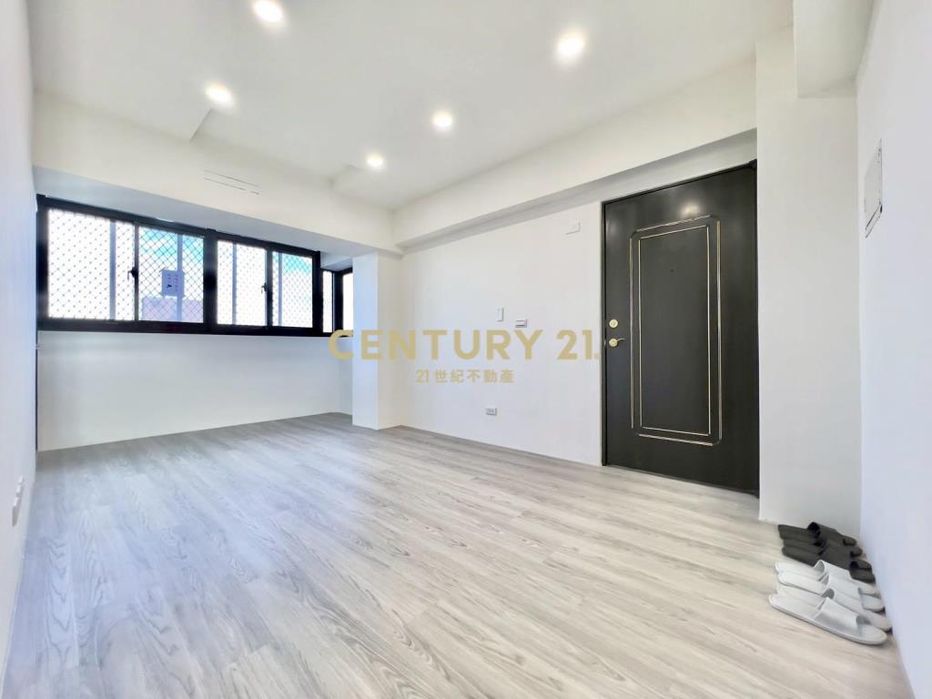 華勛綠地芳庭電梯三房