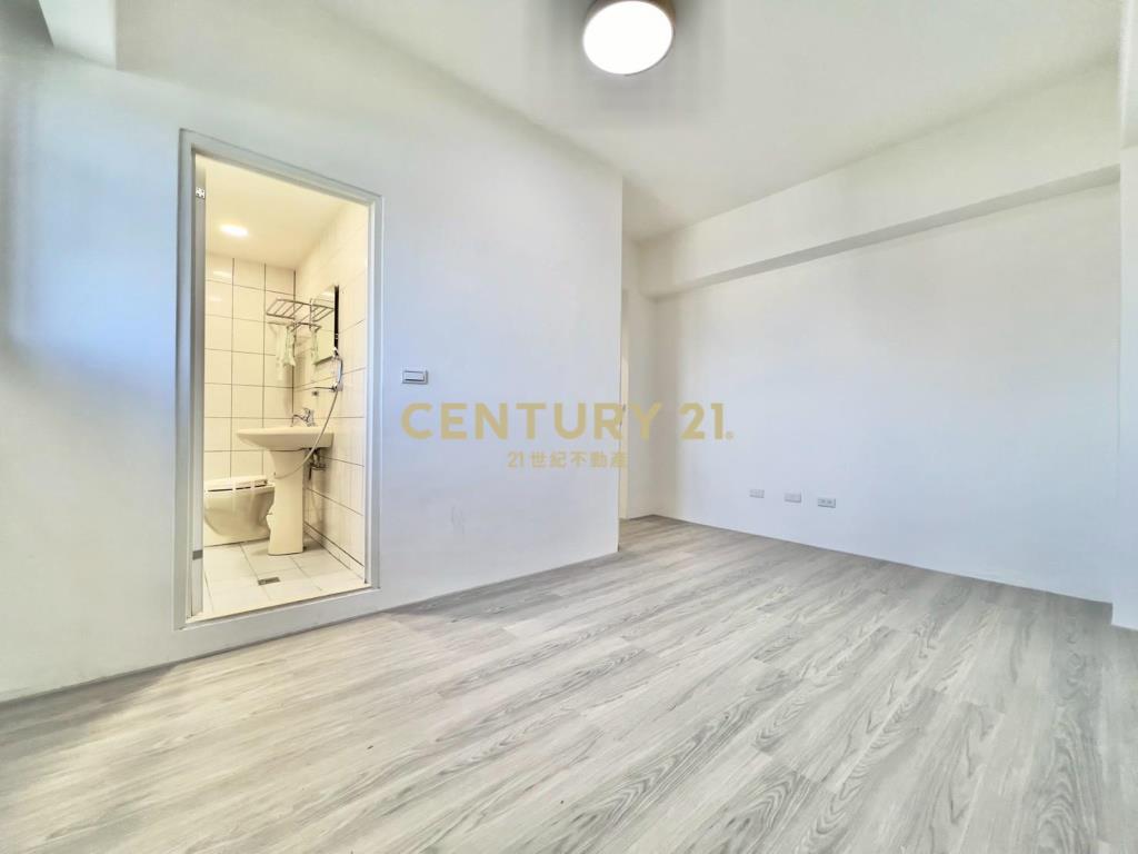 華勛綠地芳庭電梯三房