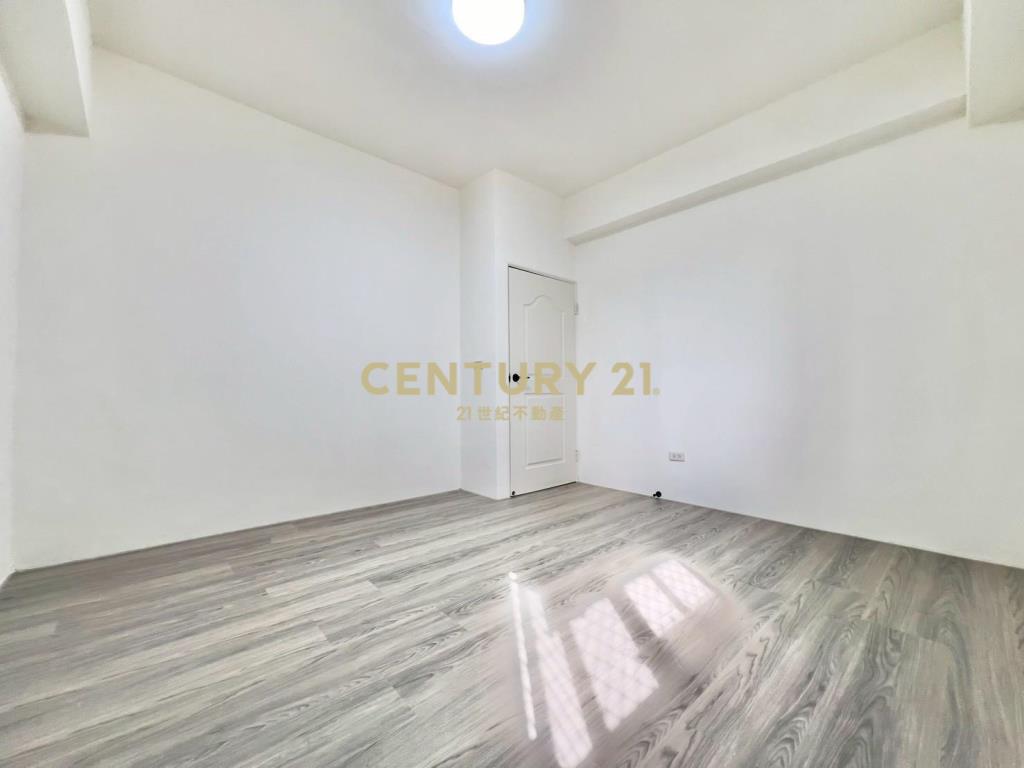 華勛綠地芳庭電梯三房