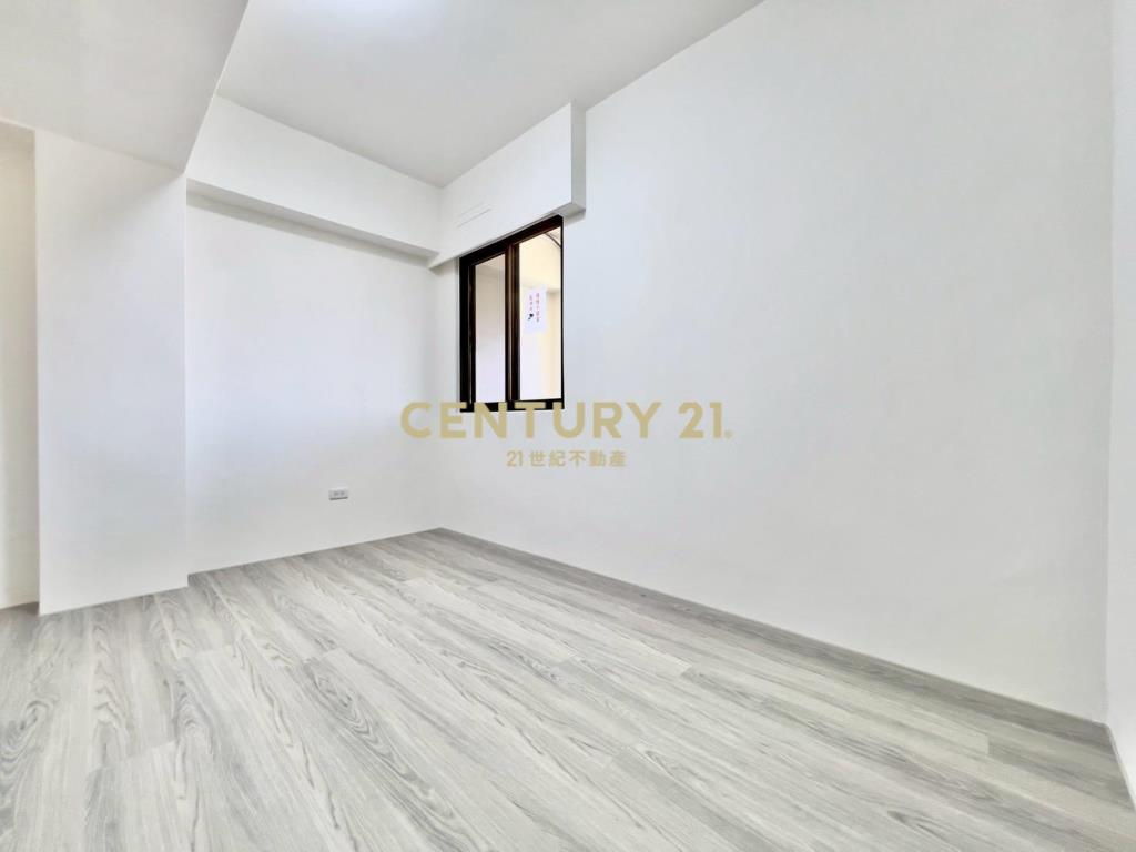 華勛綠地芳庭電梯三房