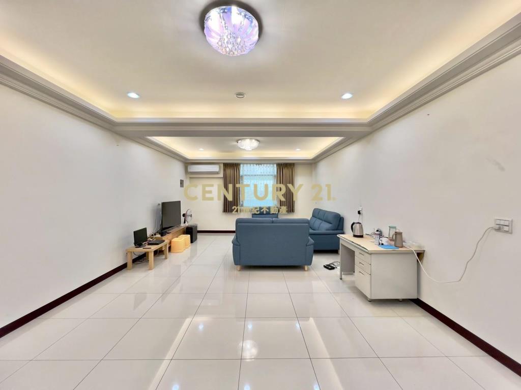 正環南路黃金電梯透店