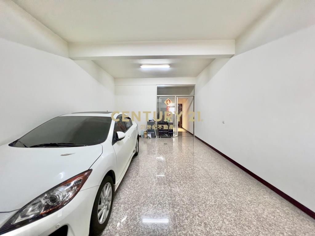 正環南路黃金電梯透店