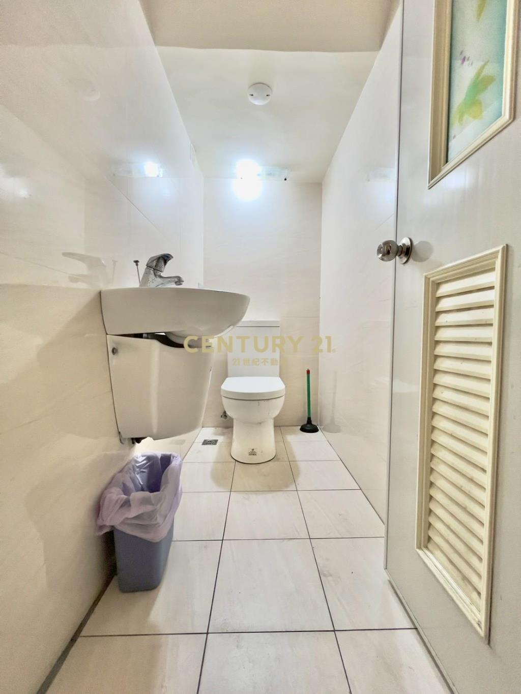 正環南路黃金電梯透店