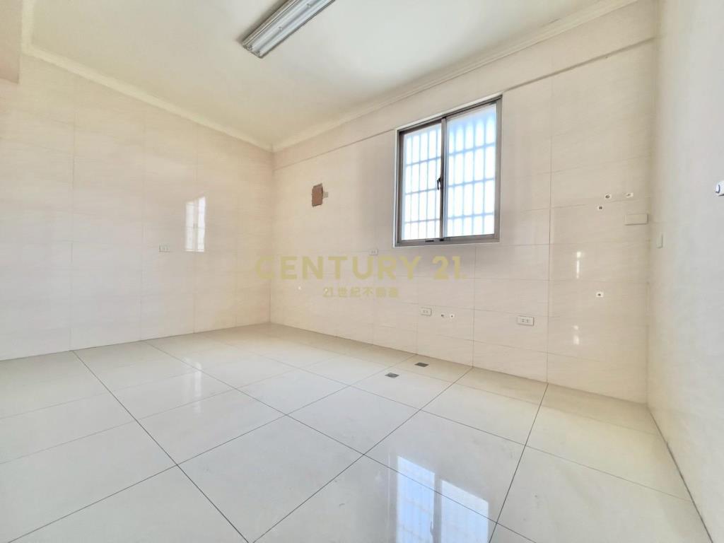 正環南路黃金電梯透店