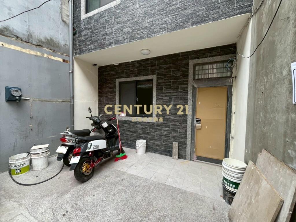 榮民南路全新整理美透天