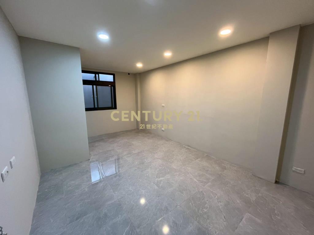 榮民南路全新整理美透天