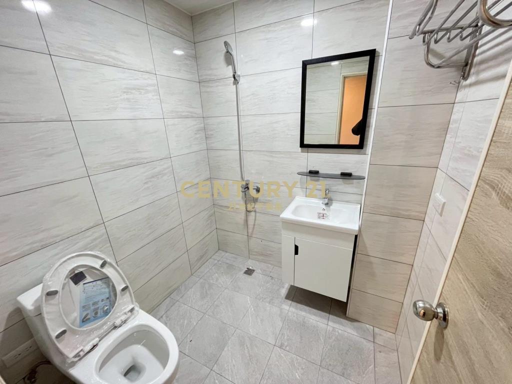 榮民南路全新整理美透天