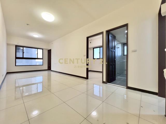 楊梅全新市心朗朗2房車