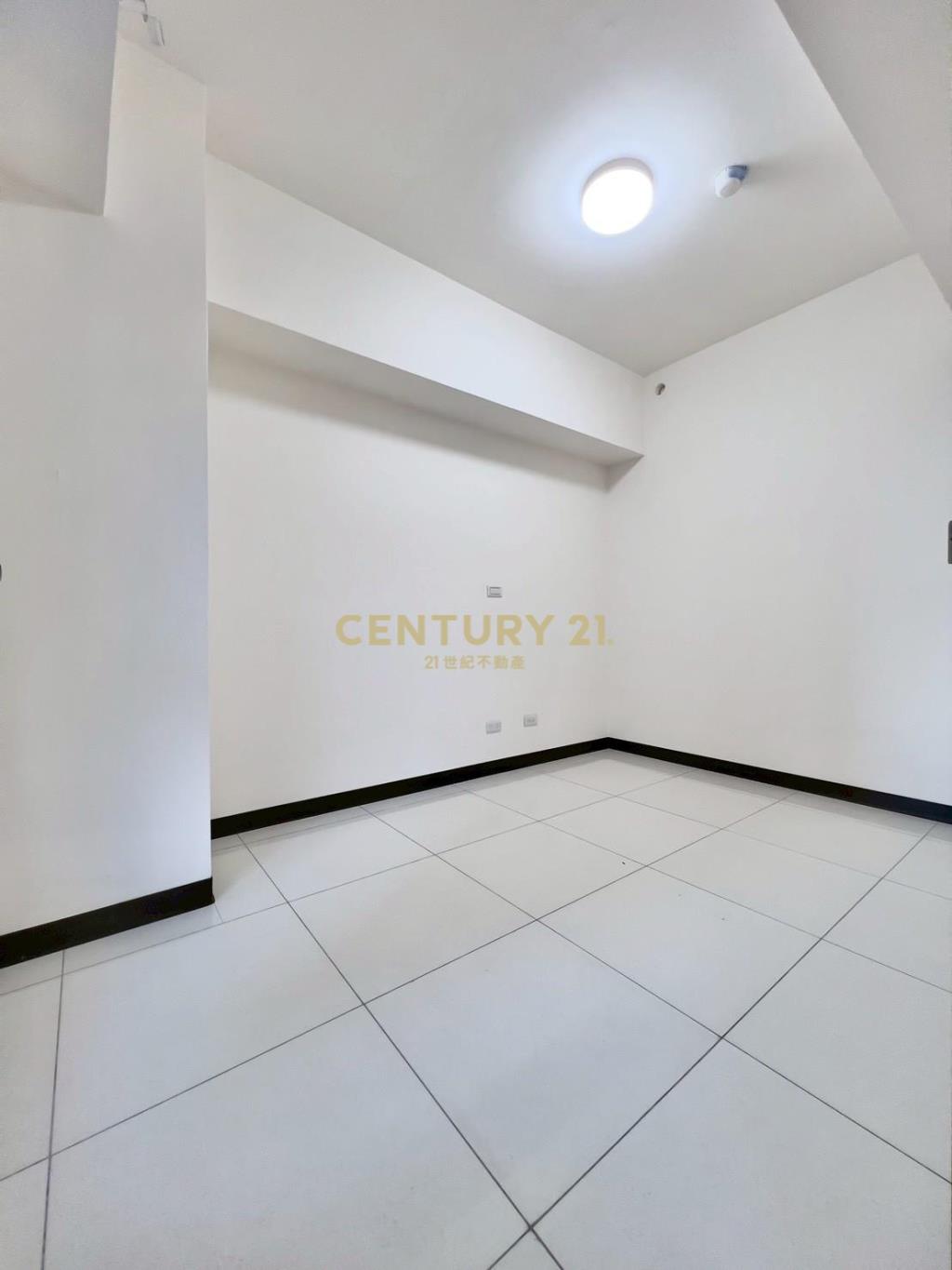 楊梅全新市心朗朗2房車